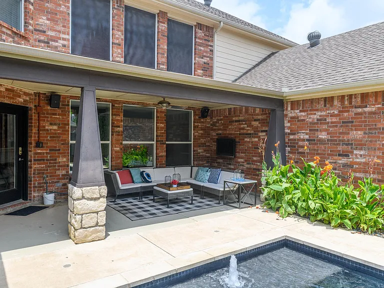 15171 Alstone Dr — Photo 7