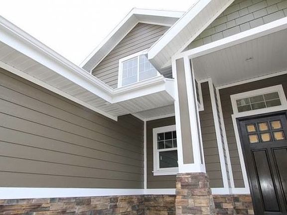 2nd image of 5019 N Larkwood Ln