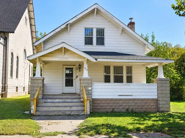 210 N Sycamore St, Peabody, KS 66866