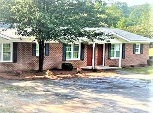 221 Greenbriar Dr APT C, Cedartown, GA 30125