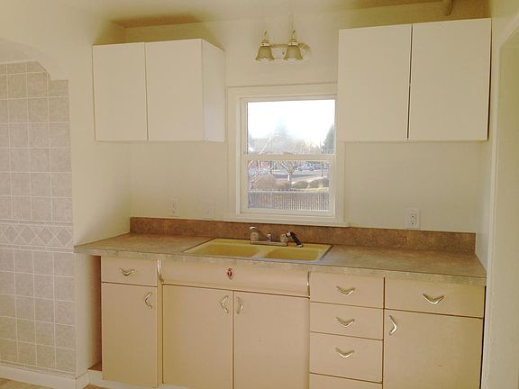 5th image of 31 E Kiernan Ave