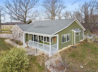10228 W Henry Rd, Lexington, IN 47138
