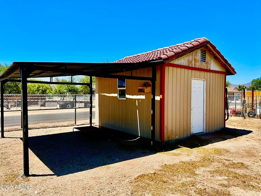 5 bed, 3394 sqft, $3,000 — Photo 3