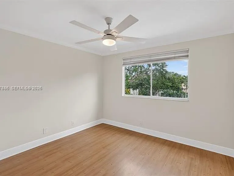 1115 Camellia Cir #0 — Photo 23