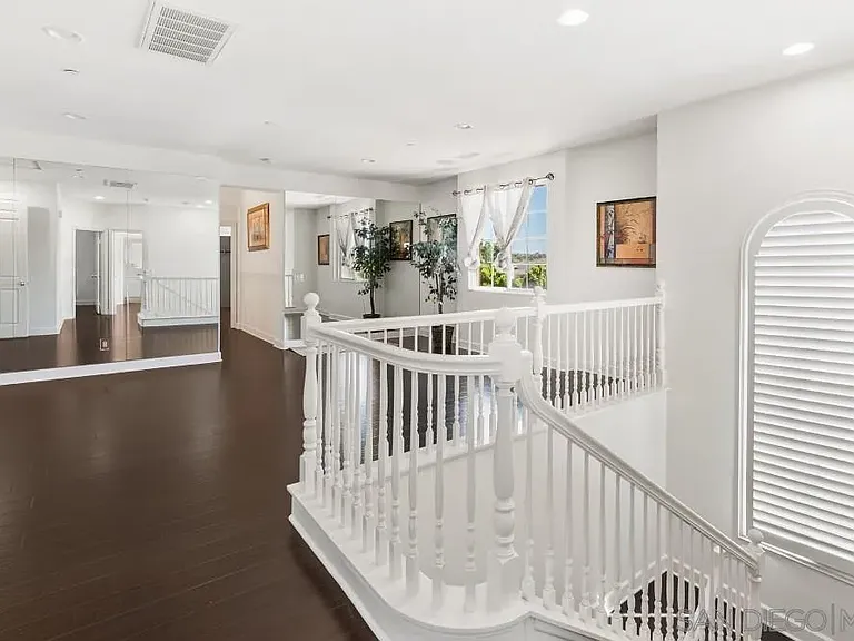 9230 Island Pine Way — Photo 42