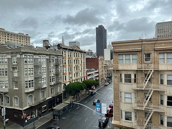 2nd image of 805 Bush St APT 518