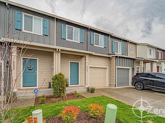 2nd image of 2219 NE 118th Pl