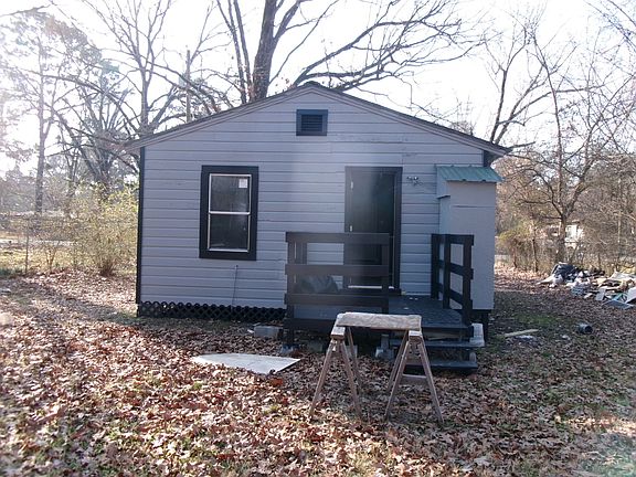 4th image of 2116 Hawkins St