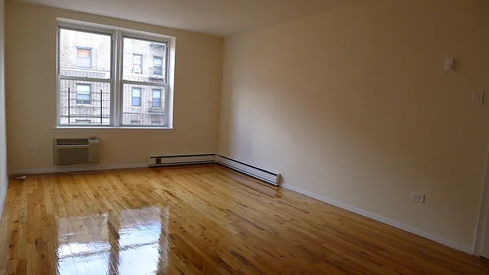 Rented by Oxford Property Group | media 10