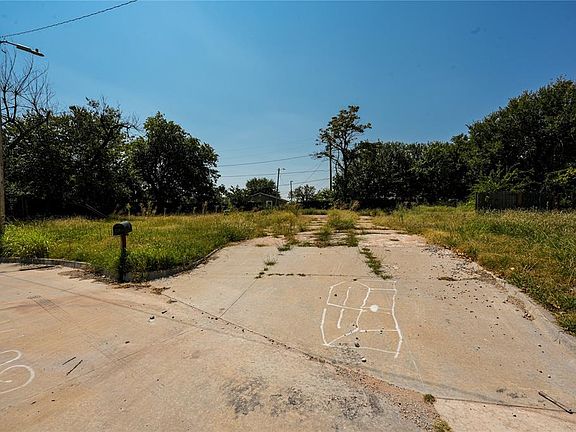 5th image of 1434 Milam Ct Lot 4 & 05