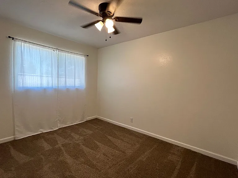 3615 Stauss Ave — Photo 7
