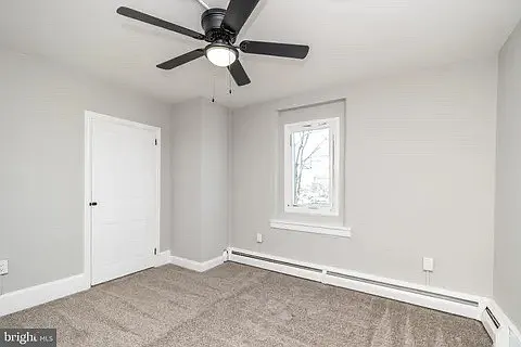 706-708 E Walnut St #B — Photo 11