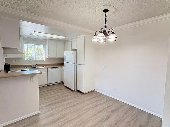 4th image of 201 Woodland Pkwy Unit 248