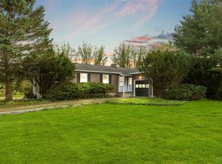 15 Pheasant Walk, Ithaca, NY 14850