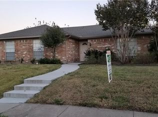 2318 Glen Forest Ln, Plano, TX 75023