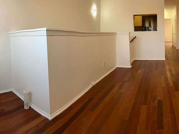 3rd image of 506 Lexington Ave #2A