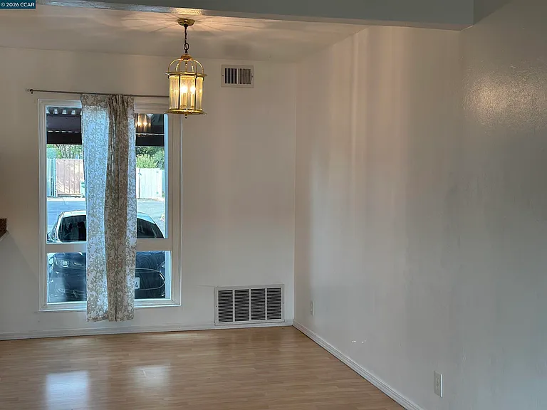 89 Villa Cir — Photo 10