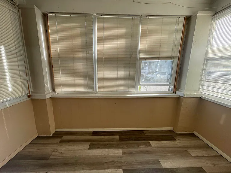 12 Rutgers Pl — Photo 13