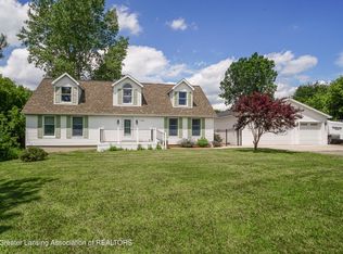 13305 Nelson St, Bath, MI 48808