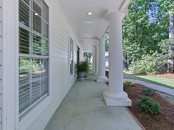 5th image of 89 Twin Oaks Trce