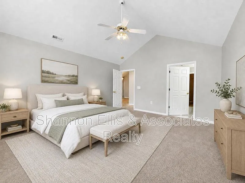 3 bed, 2.0 bath, 1445 sqft, $2,595 — Photo 4
