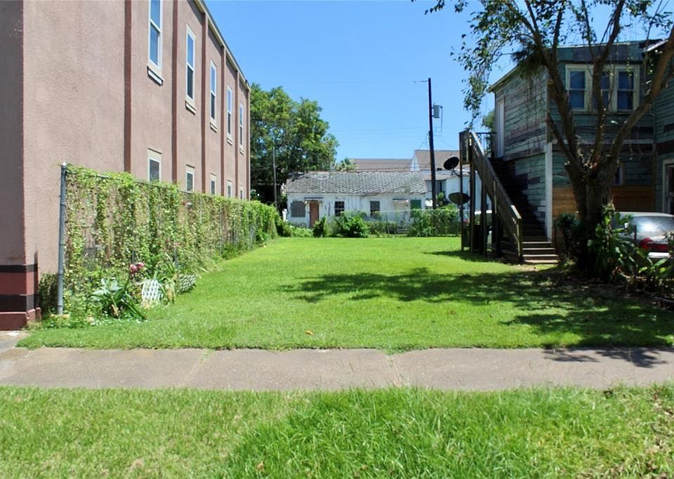 1st image of 2613 Avenue L