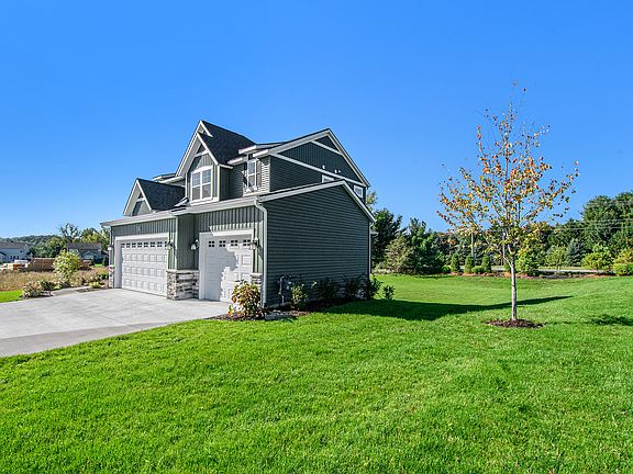 3rd image of 841 Harvest Acre Ct