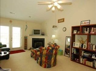 606 Bowen Lake Dr, Kernersville, NC 27284