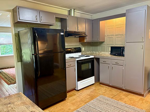 Refrig, range and pantry