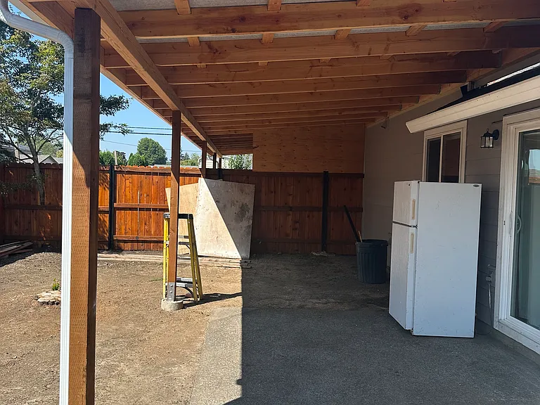 1730 NE Darby St — Photo 18