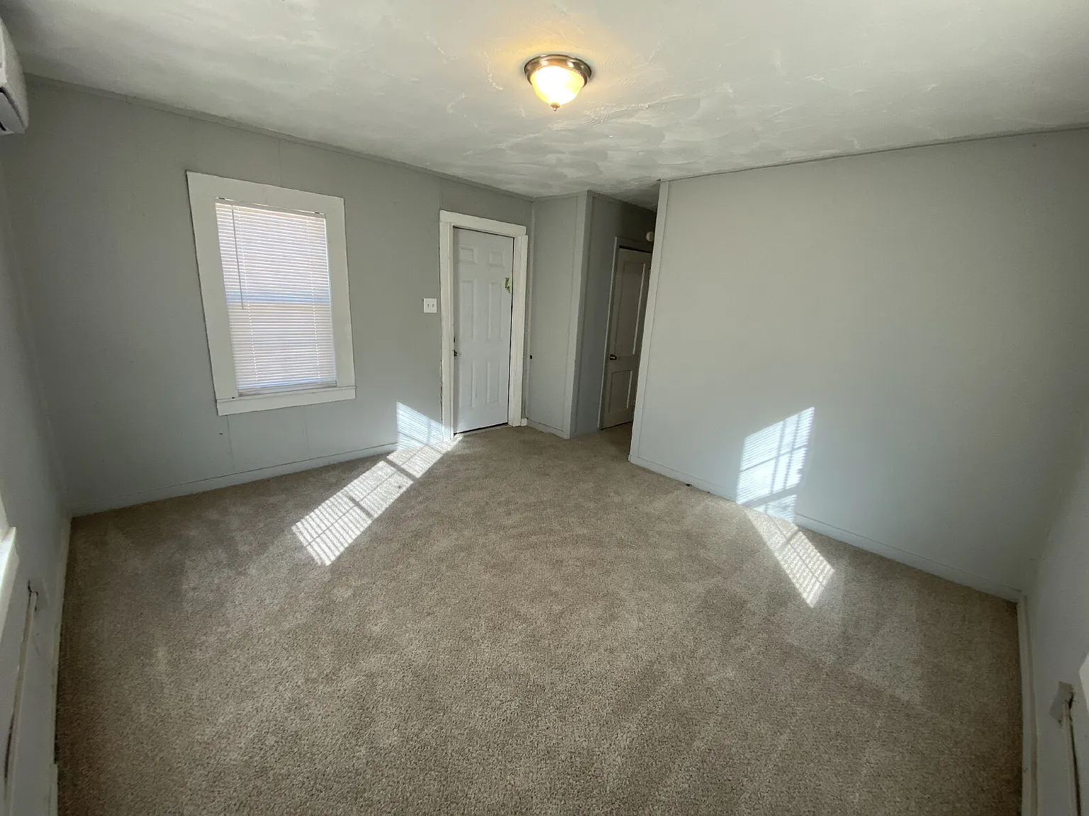 1 bed, 1.0 bath, 392 sqft, $550 — Photo 3