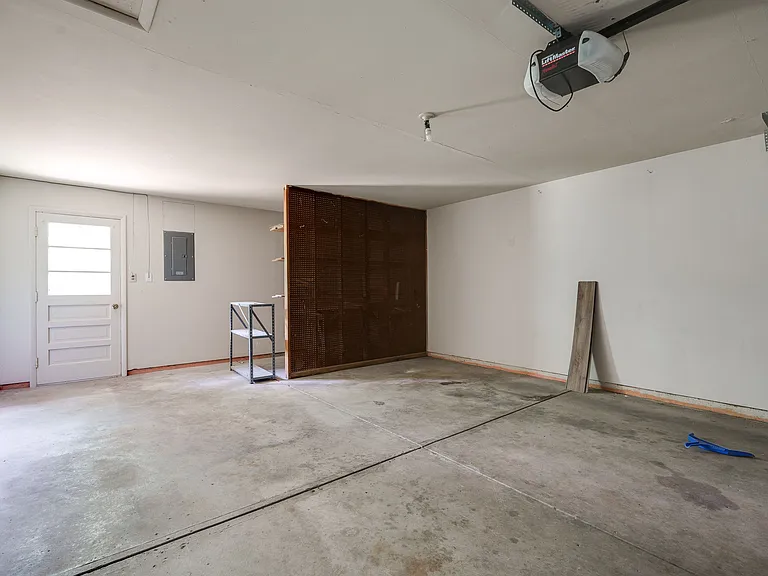 1210 Rona Parkway Dr — Photo 27