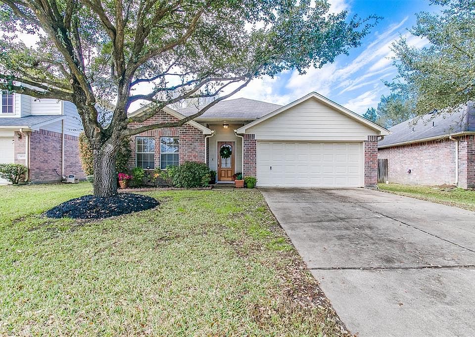 1st image of 18115 Eganville Cir