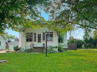 521 Wilson St, Little Chute, WI 54140