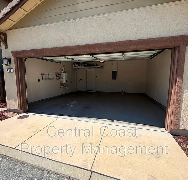 490 Palisade Dr — Photo 27