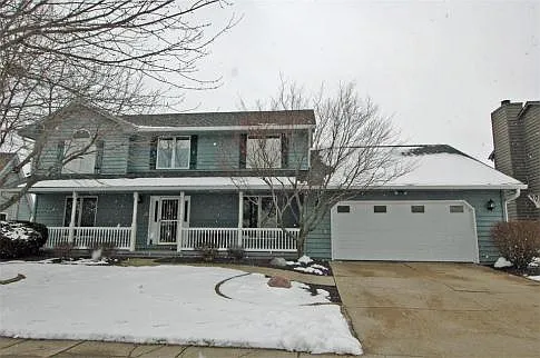 25 Bay Pointe Dr photo 1