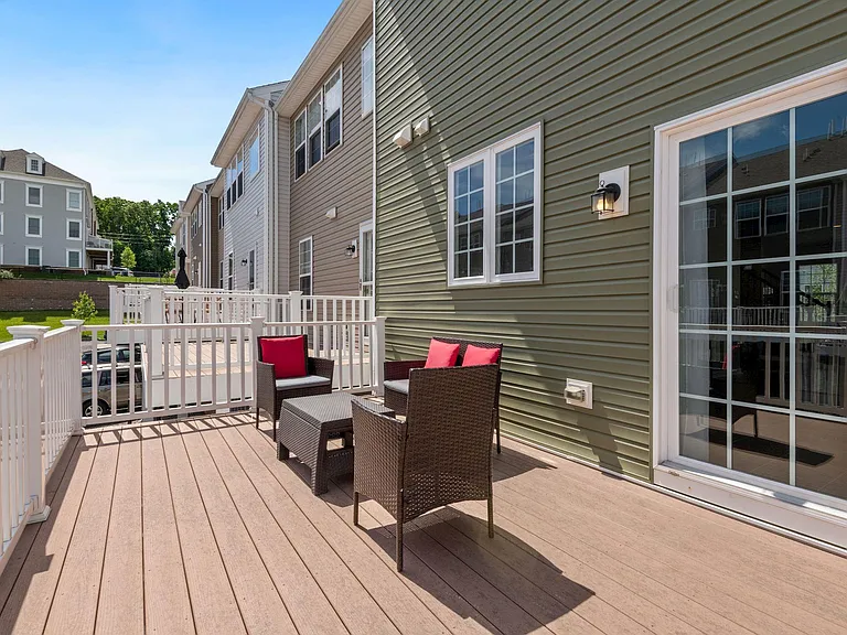 44 Truman Dr — Photo 24