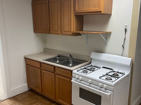 58-60 W Clinton St APT C