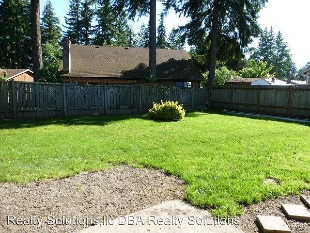 1st image of 4200 NE Laura St