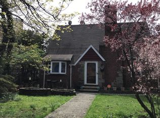 14092 Burden Cres, Jamaica, NY 11435