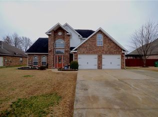 2105 Tall Tree Ln, Springdale, AR 72762