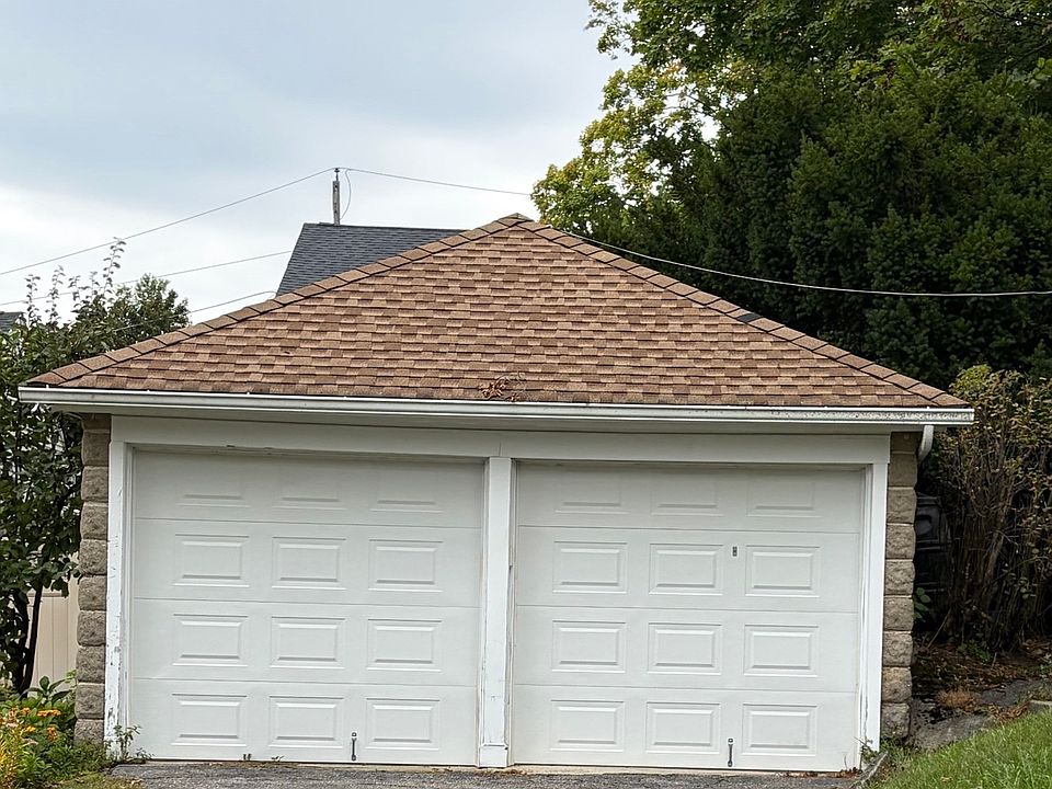 2nd image of 27 Pomona Rd #27