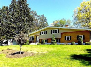 20 Lota Dr, Fairfield, CT 06825