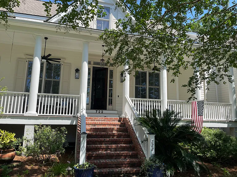 722 Bounty Square Dr #C — Photo 3