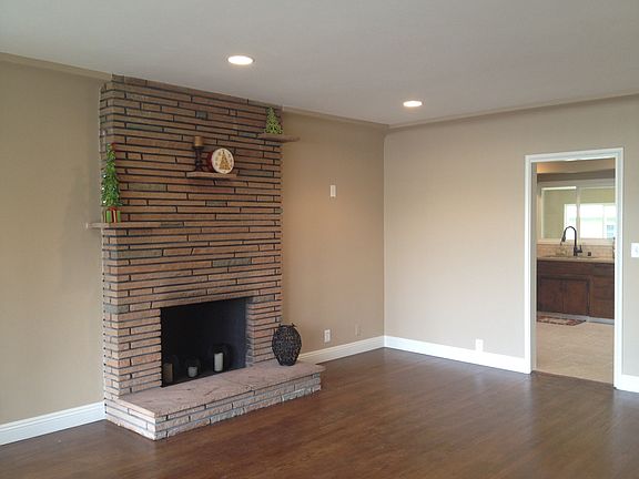 Spacious living room