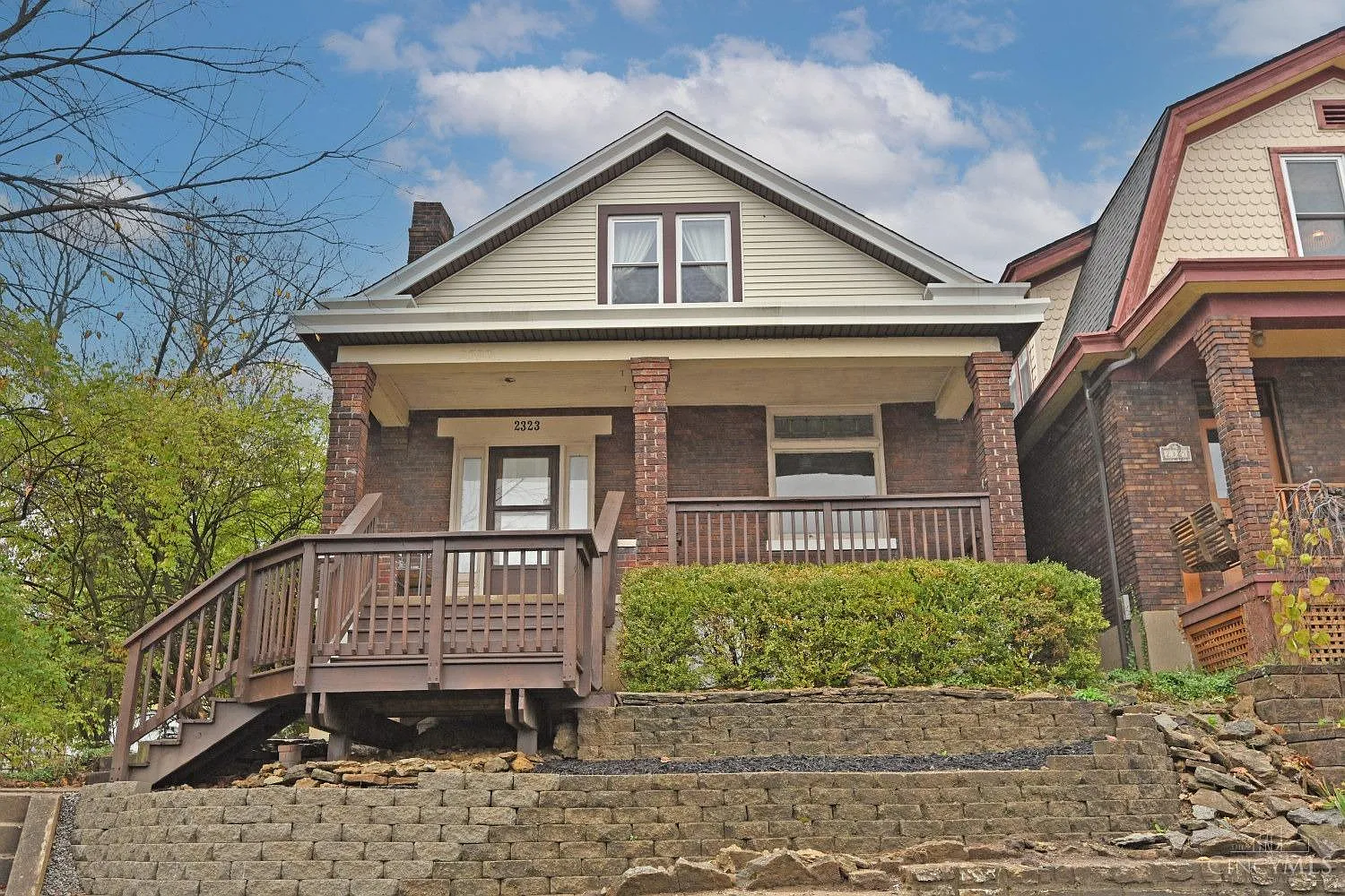 2323 Muriel Ct photo 1