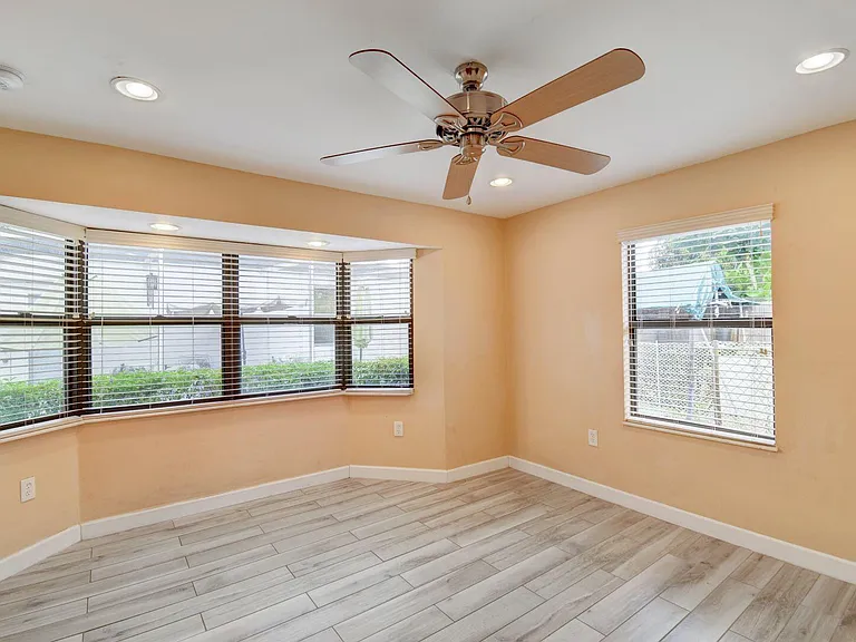 1316 Date Palm Dr #REAR — Photo 6