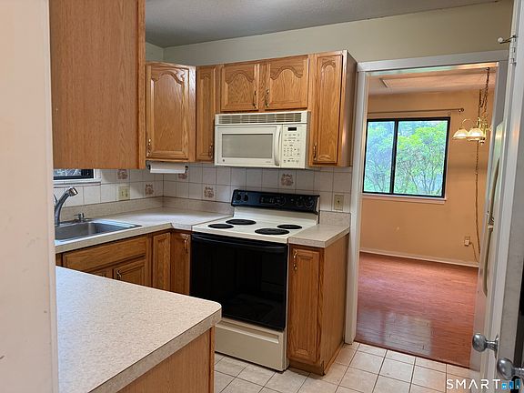 3rd image of 399 Heritage Village #B