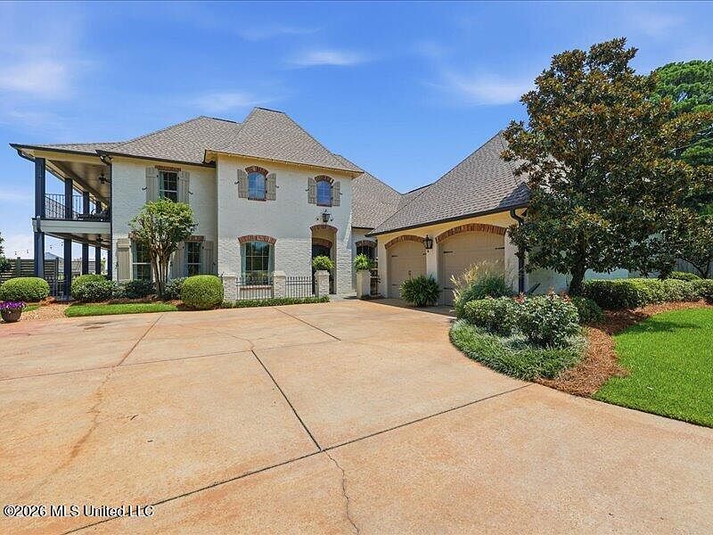 1st image of 57 Grandview Cir