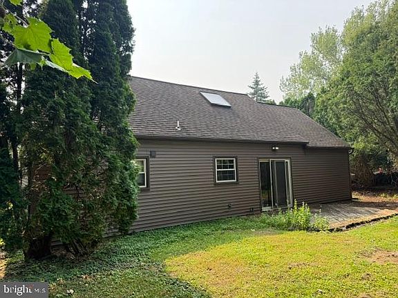 4th image of 319 Carol Lynn Dr
